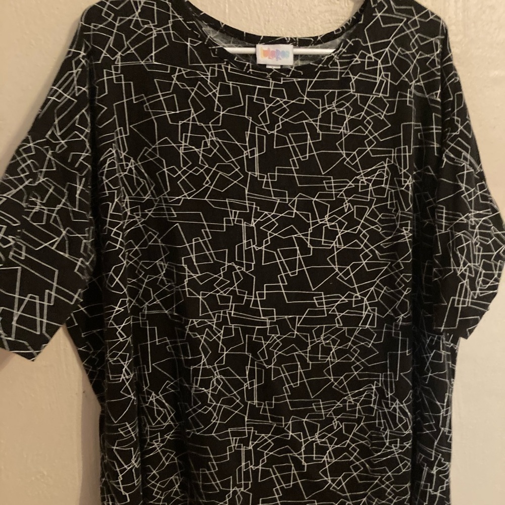 Black and white long shirt
